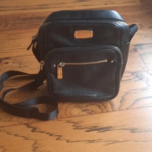 Michael Korea crossbody